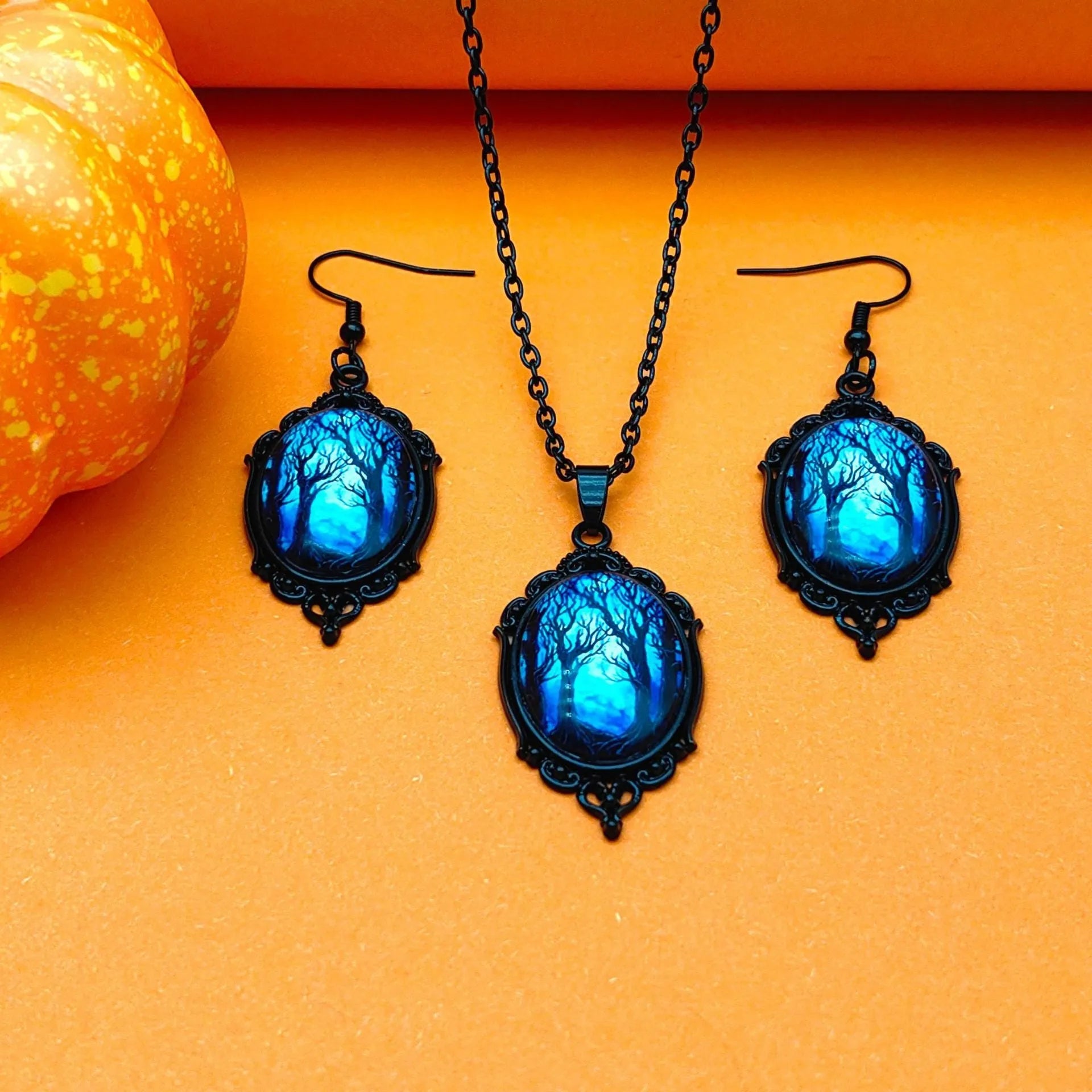 3pcs vintage Halloween tree of life and witch necklace set with earrings, alloy pendant jewellery, two colour styles