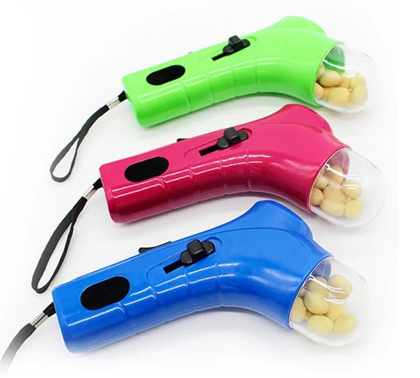 Dog snack feeder training tool in PP plastic, 185 x 110 x 45mm, 115g, blue rose red green