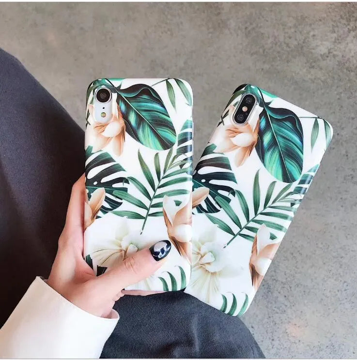 Retro floral banana leaf design on a soft TPU back case for an iPhone.