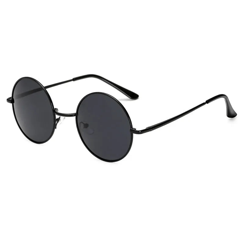 Polarised sunglasses with UV400 metal frame in gun frame gray piece and circular polariser lenses