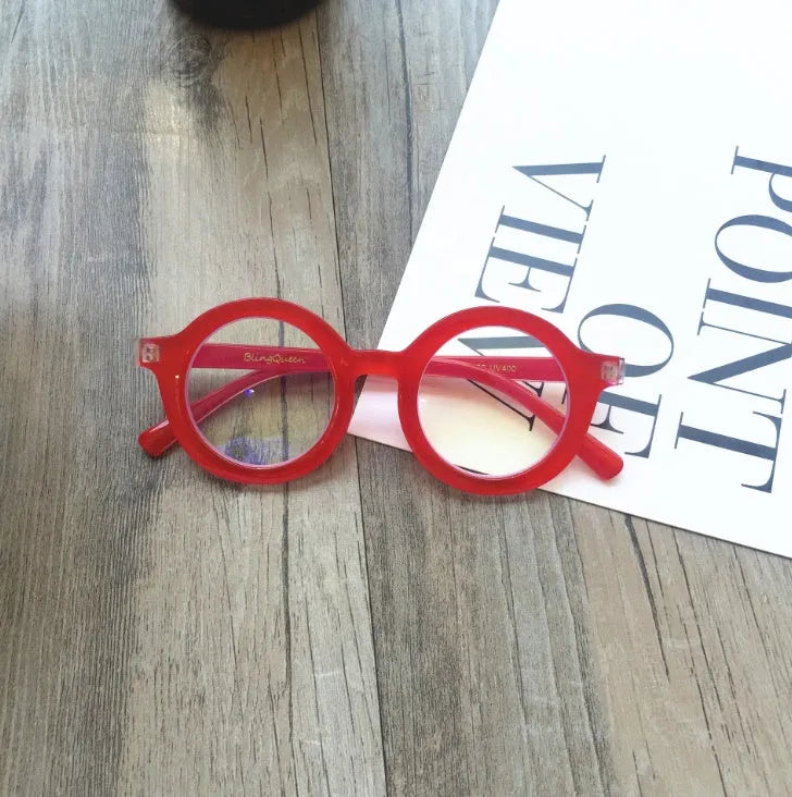 Retro round frame glasses in six colours with UV400 protection and anti-blue light features