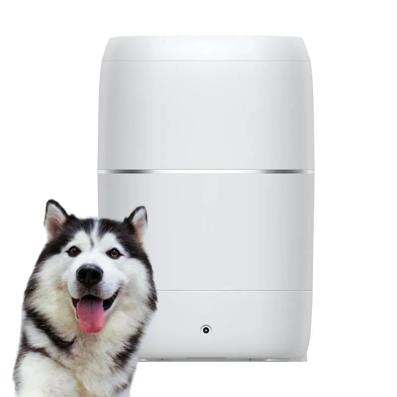 White smart pet automatic feeder with voice and video versions, ABS material, 207x207x339mm package size, 220V US