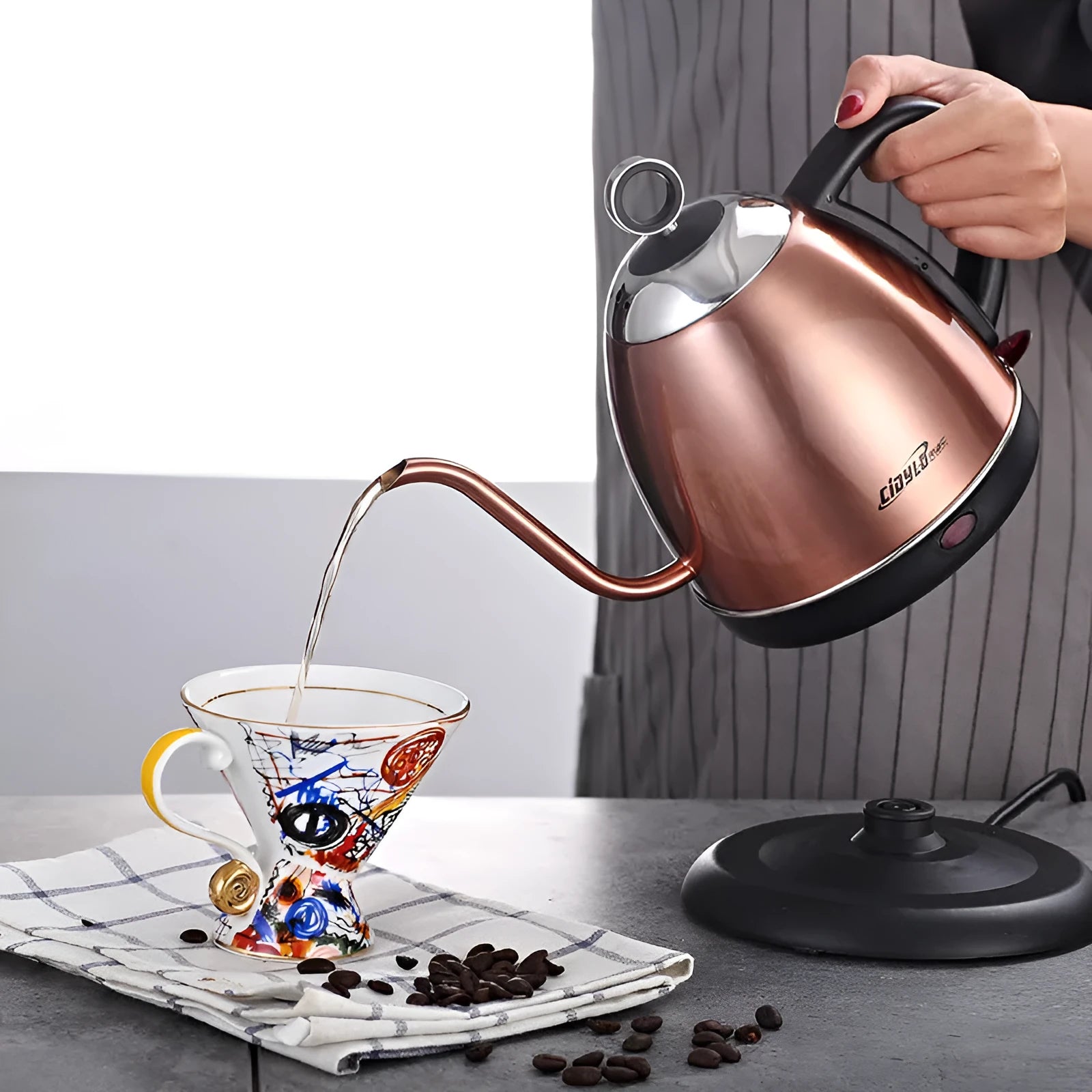 Gold stainless steel full-automatic kettle with touch controls and 1L capacity