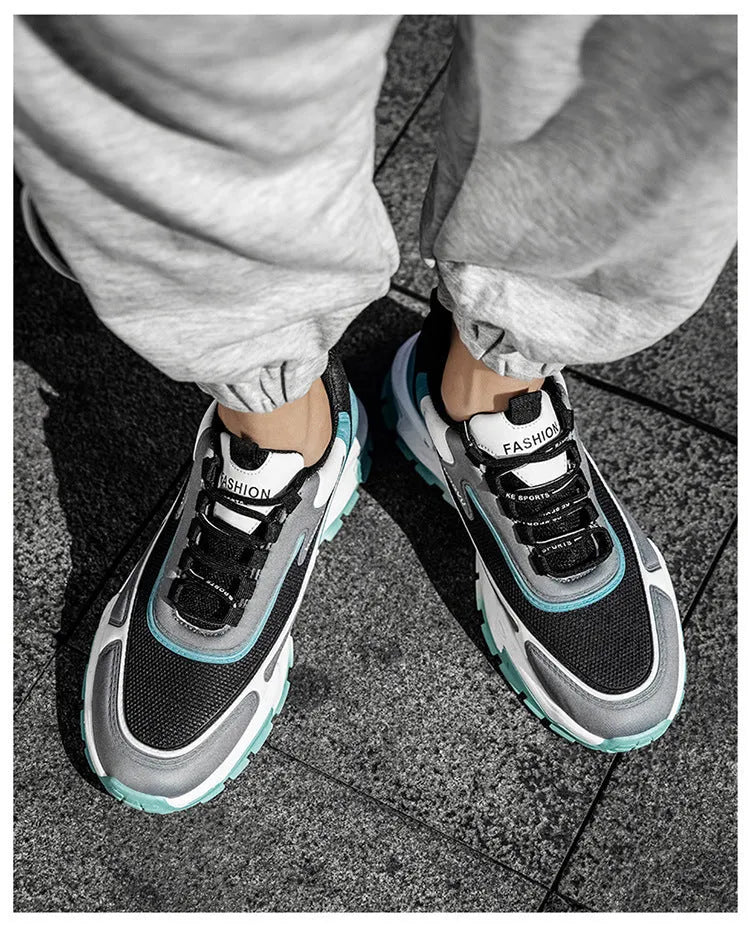 Men's breathable mesh running shoes, low-cut lace-up trainers with plastic sole, black khaki or black and blue, sizes 39-44