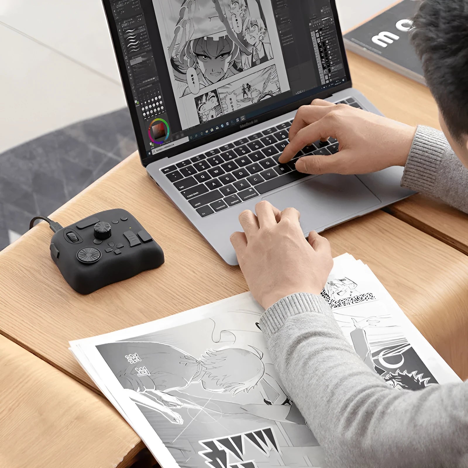 TourBox NEO USB auxiliary keyboard for video editing, measuring 198mm by 148mm.