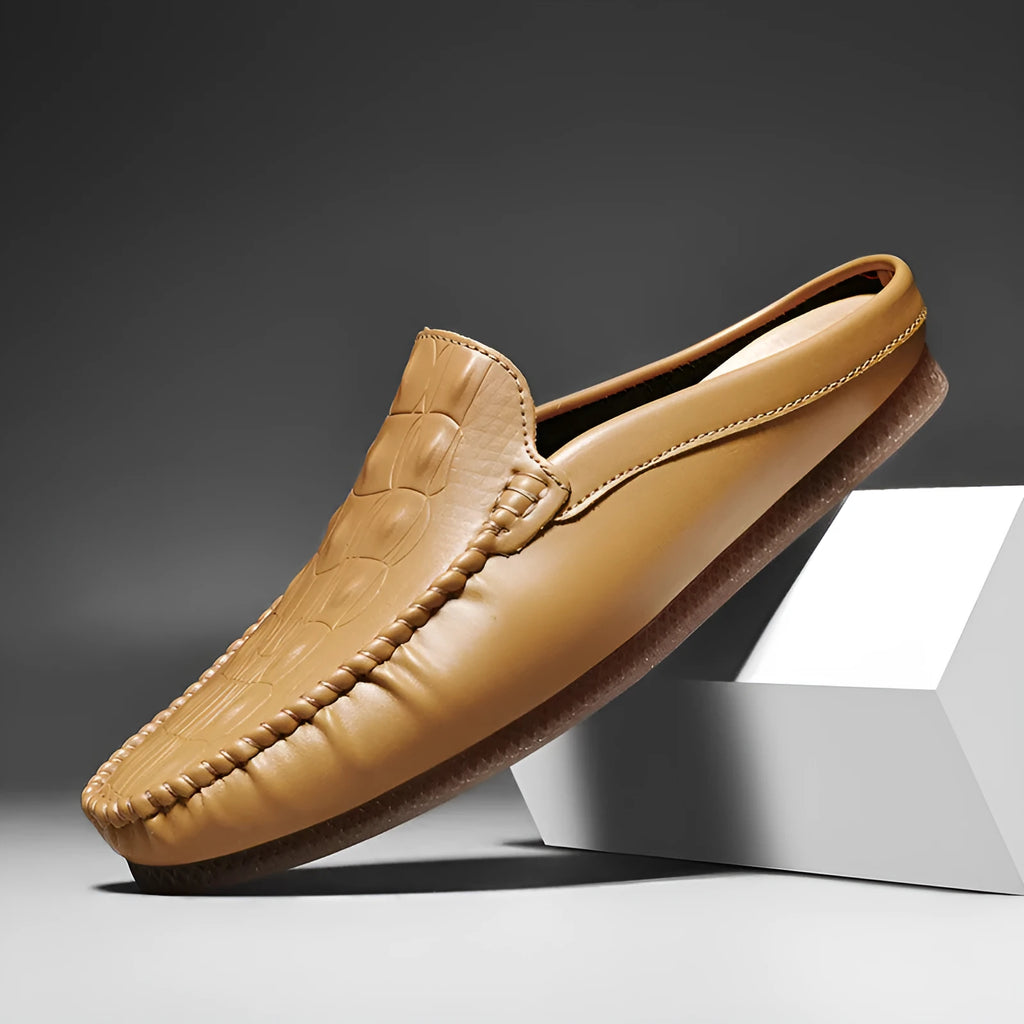 Men's black breathable semi-slippers with a rubber sole and artificial PU upper.