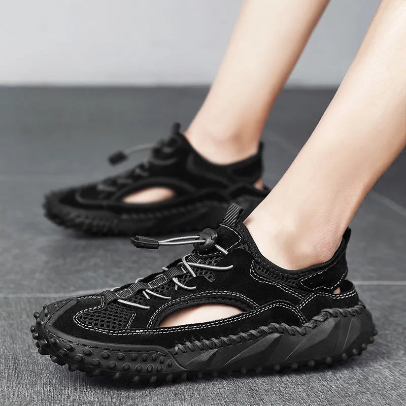Men's black sports sandals with elastic band closure and rubber sole for outdoor waterproof activities
