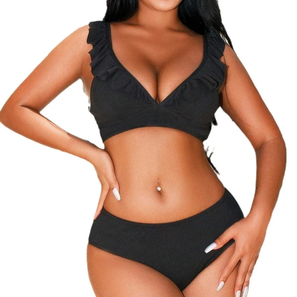 Women's striped split-chest bikini swimwear in polyester fabric with quick-drying properties