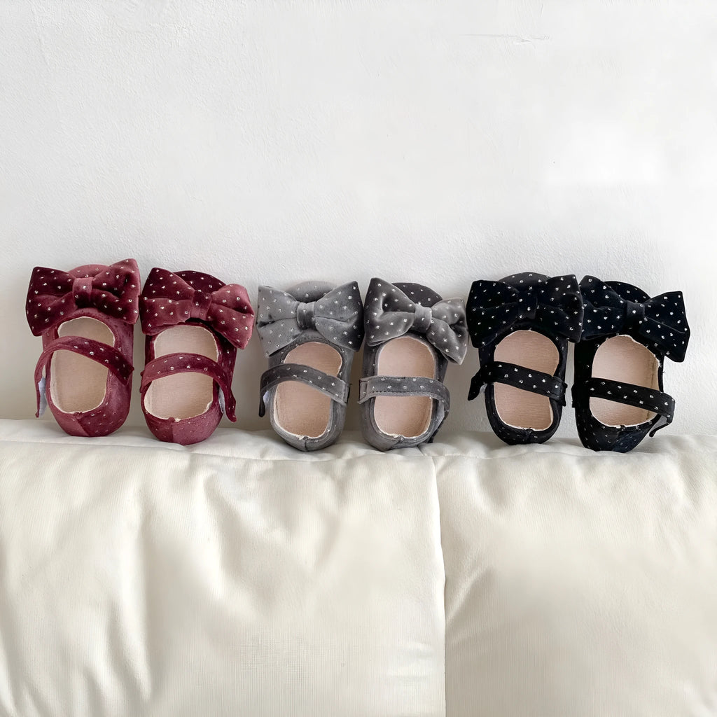 Baby girl toddler shoes with big bow, rubber sole, low top, sizes 11cm to 13cm, black magenta melange grey
