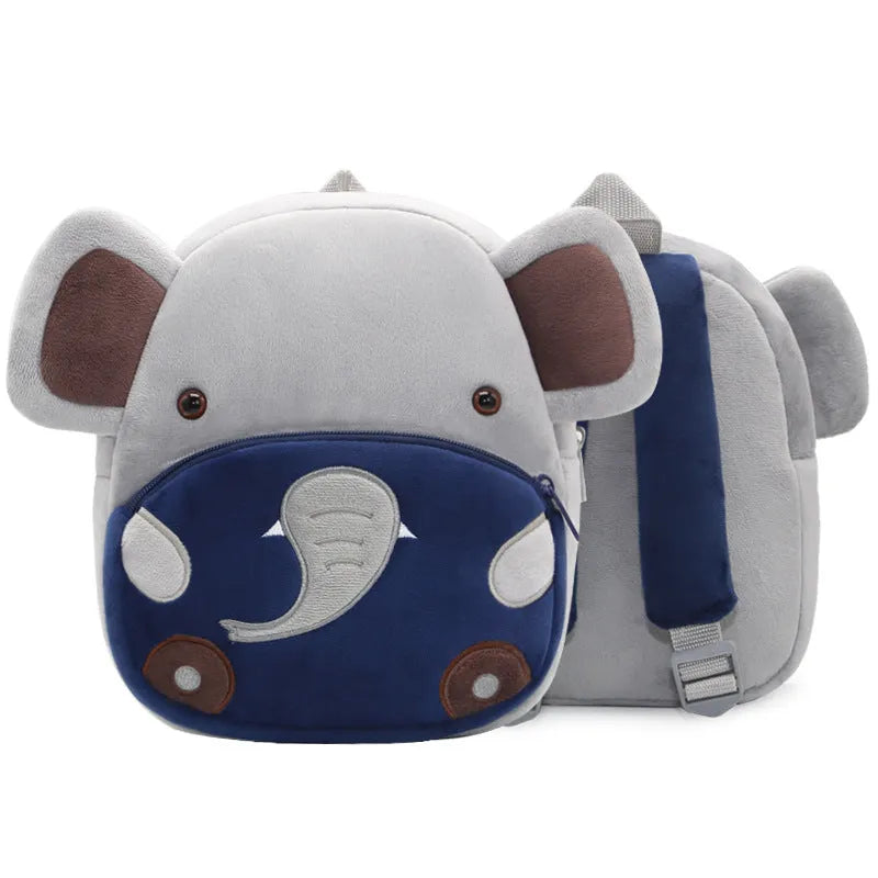 Plush children's backpack in animal design with dimensions 26x24x10cm