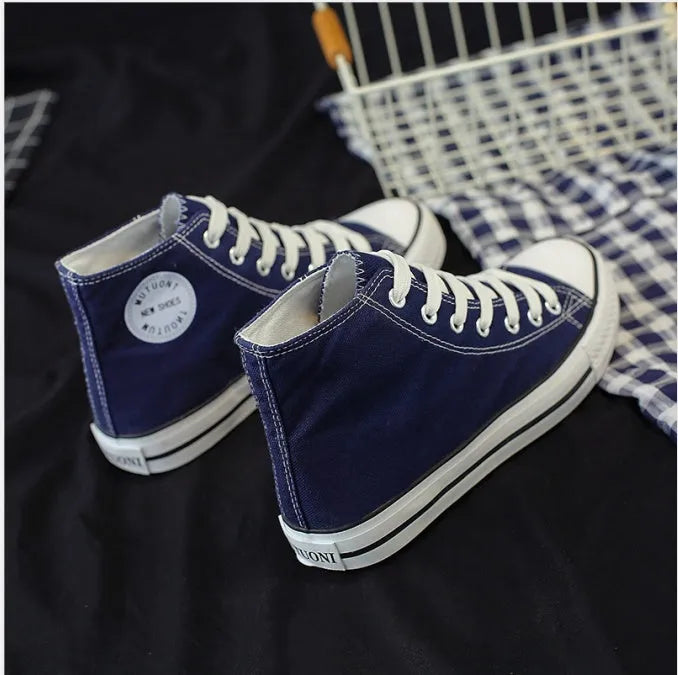 High-top canvas shoes with beef tendon vulcanised sole, front strap, plain design, red black white and dark blue