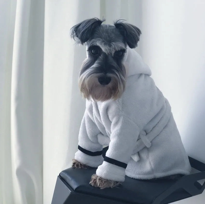 White polyester pet bathrobe pyjama for dogs and cats, available in sizes S, M, L and XL