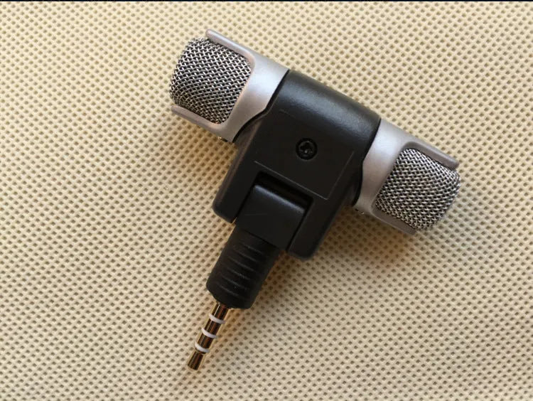 Mini wireless condenser microphone for computer camera recording omni-directional with over 12 hours battery