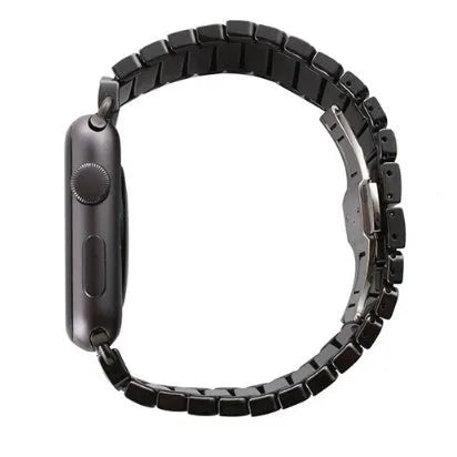Ceramic stainless steel Apple Watch strap for 38mm and 42mm models in black and white