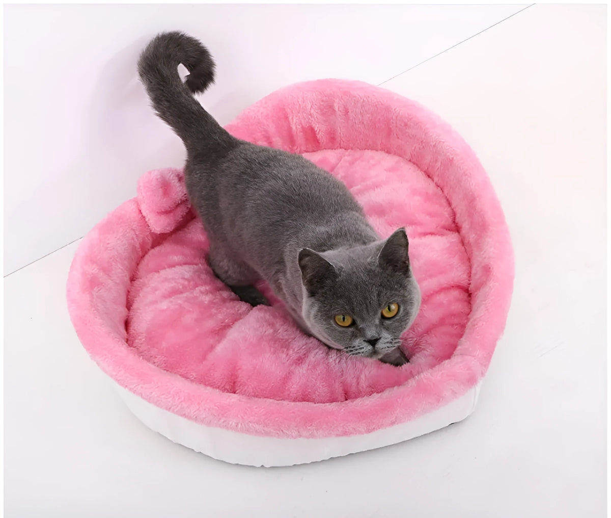 Heart-shaped soft cloth pet bed in grey or pink, sizes M L XL for cats, puppies, and dogs