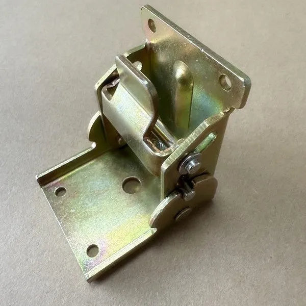 Folding hinge for furniture with adjustable 0 to 90 degree angle and self-locking mechanism.