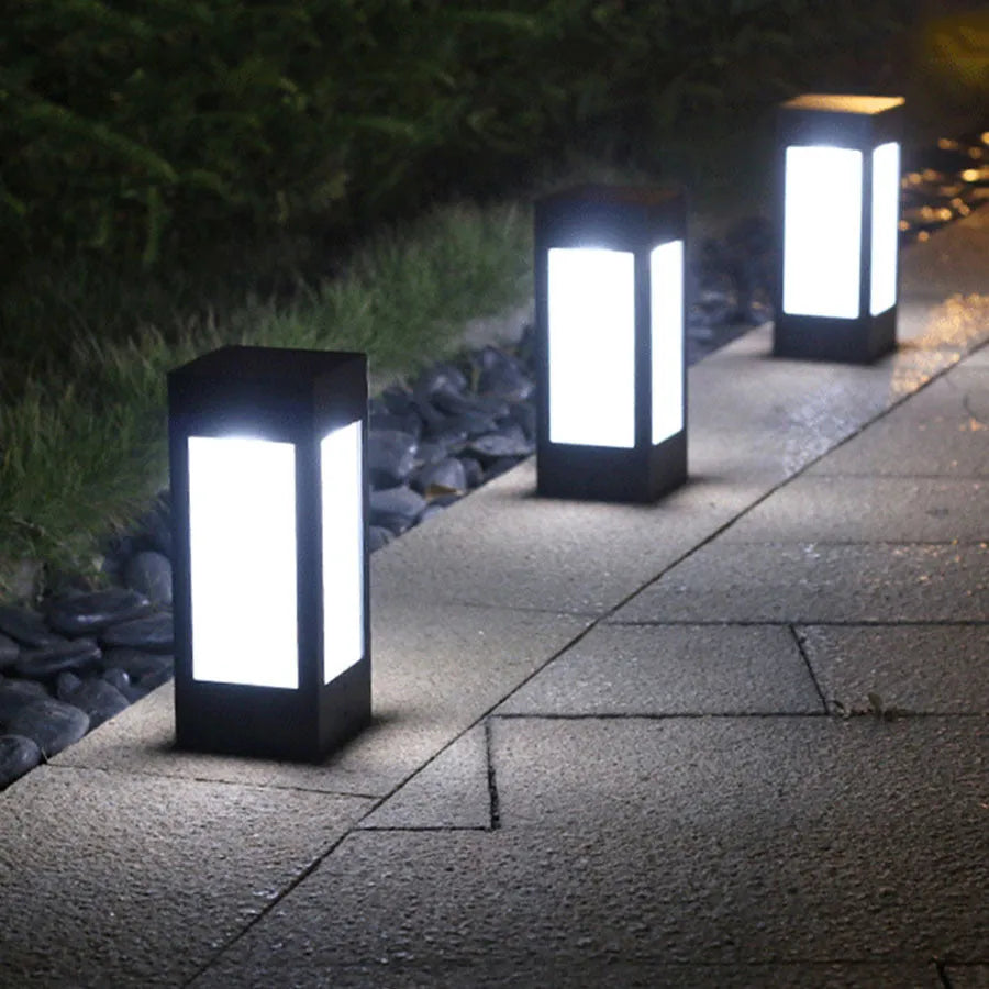 Waterproof solar-powered garden light with LED, suitable for outdoor wall or lawn installation
