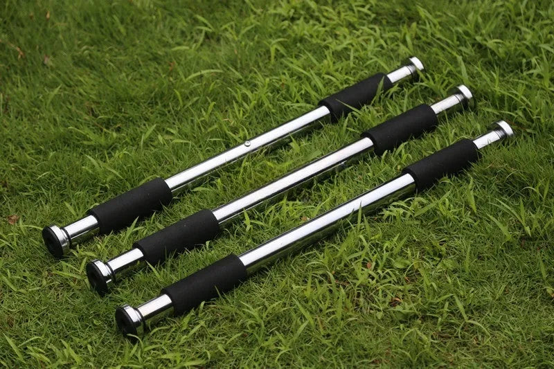 Steel adjustable pull-up bar extended to show 62-100cm length range for door frame mounting