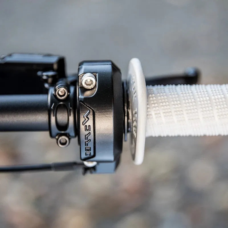 Black stainless steel electronic throttle handle with gate mechanism for vehicle replacement