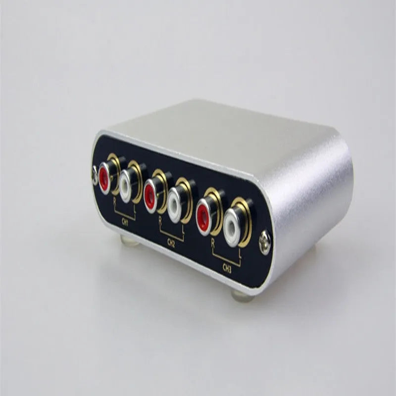 Silver HIFI audio source switch unit with front button and remote control for 3 in 1 out routing