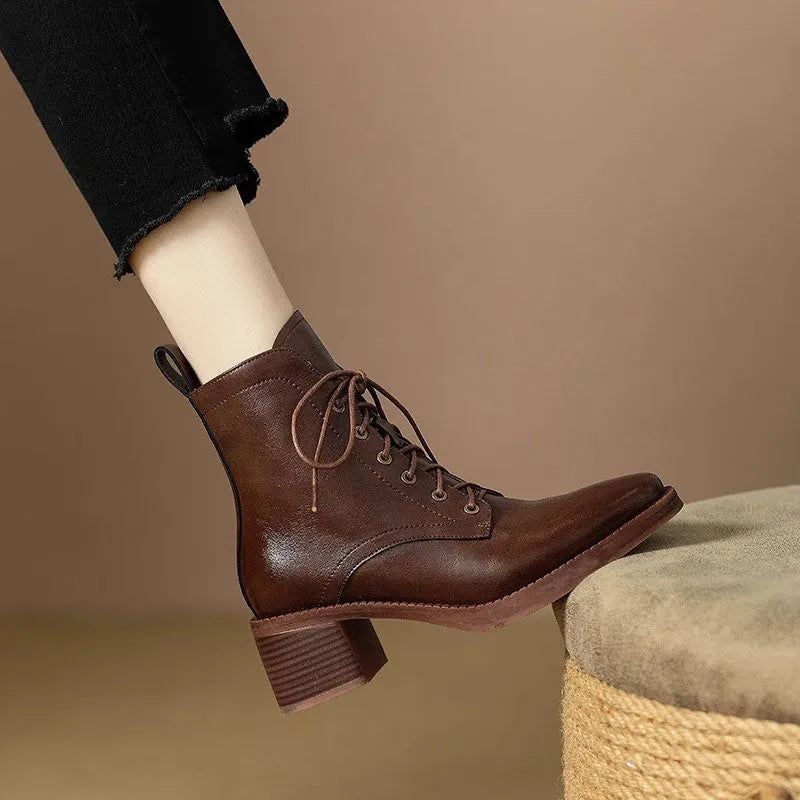 Women's black pointed toe ankle boots with 5.5cm heel and 13cm sock length