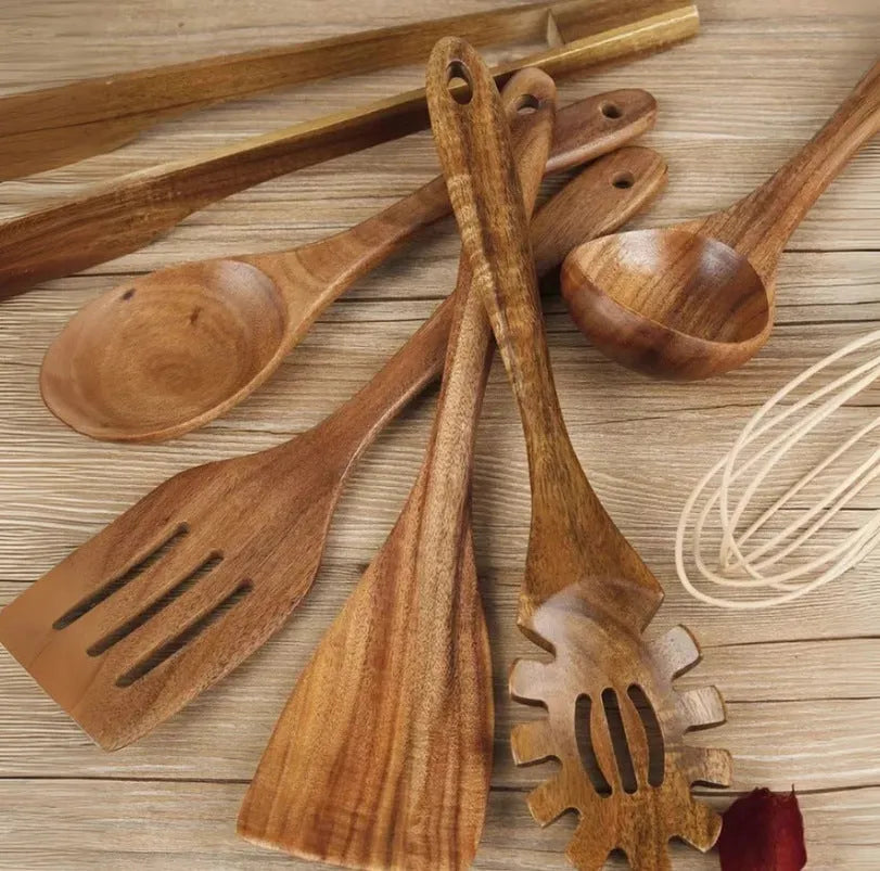 Seven-piece natural beech wood cooking utensil set with spoon and spatula designs