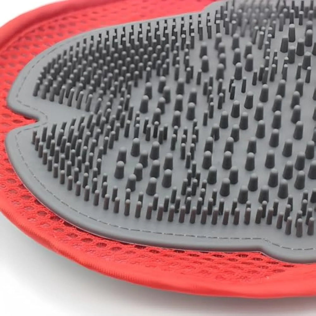 Red pet bathing glove with integrated cleaning brush measuring 26cm by 16cm