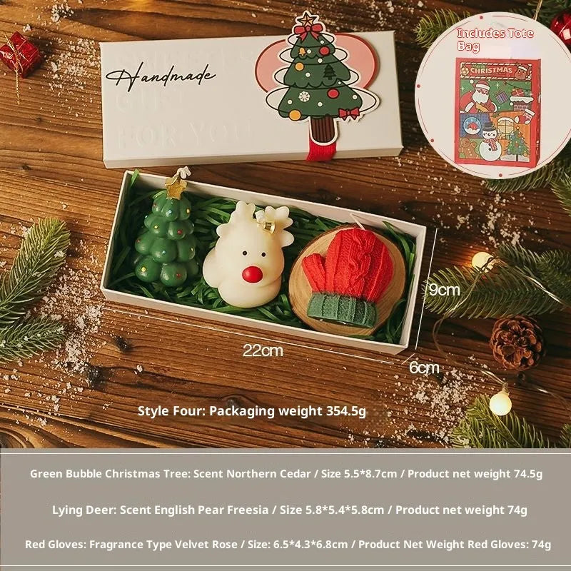 Christmas scented candle in soy wax gift box with wood pad and Christmas tree shape