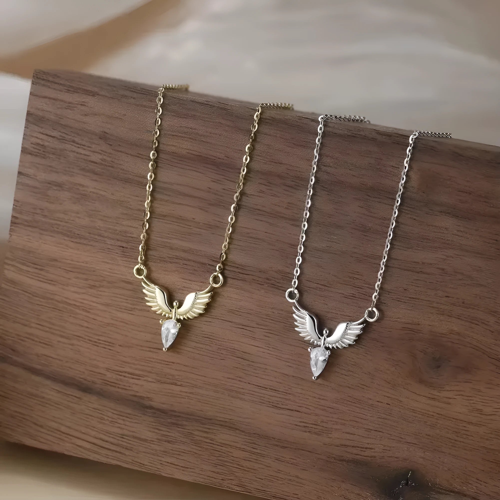 Women's sterling silver eagle pendant necklace on a polished O-ring chain, adjustable from 41cm to 50cm.