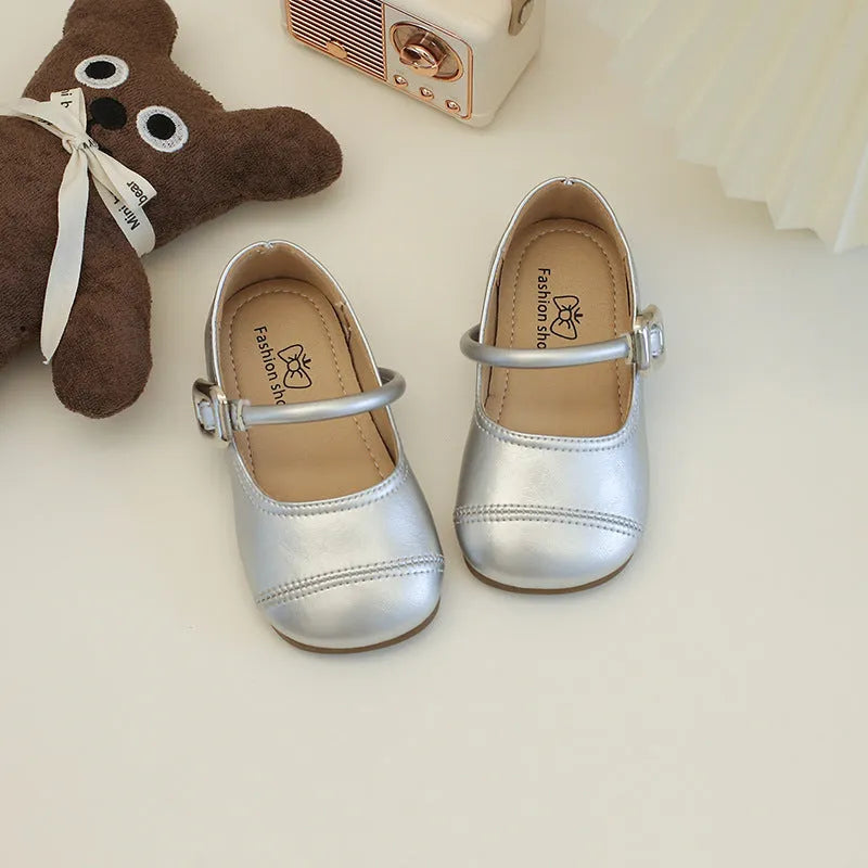 Girls vintage Mary Jane shoes in solid colour PU upper, beige, with rounded toe and strap