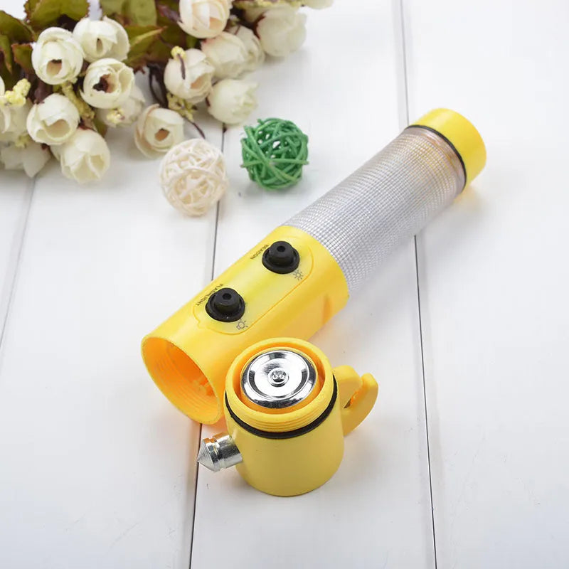 4-in-1 car emergency torch hammer with belt cutter and magnetic red beacon light, 19.5cm, 120g