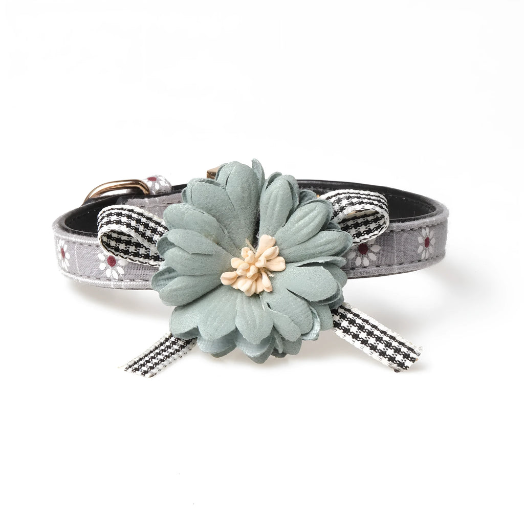 PU dog collar and cat collar in pink or grey with adjustable sizes and 1.3x120cm traction rope
