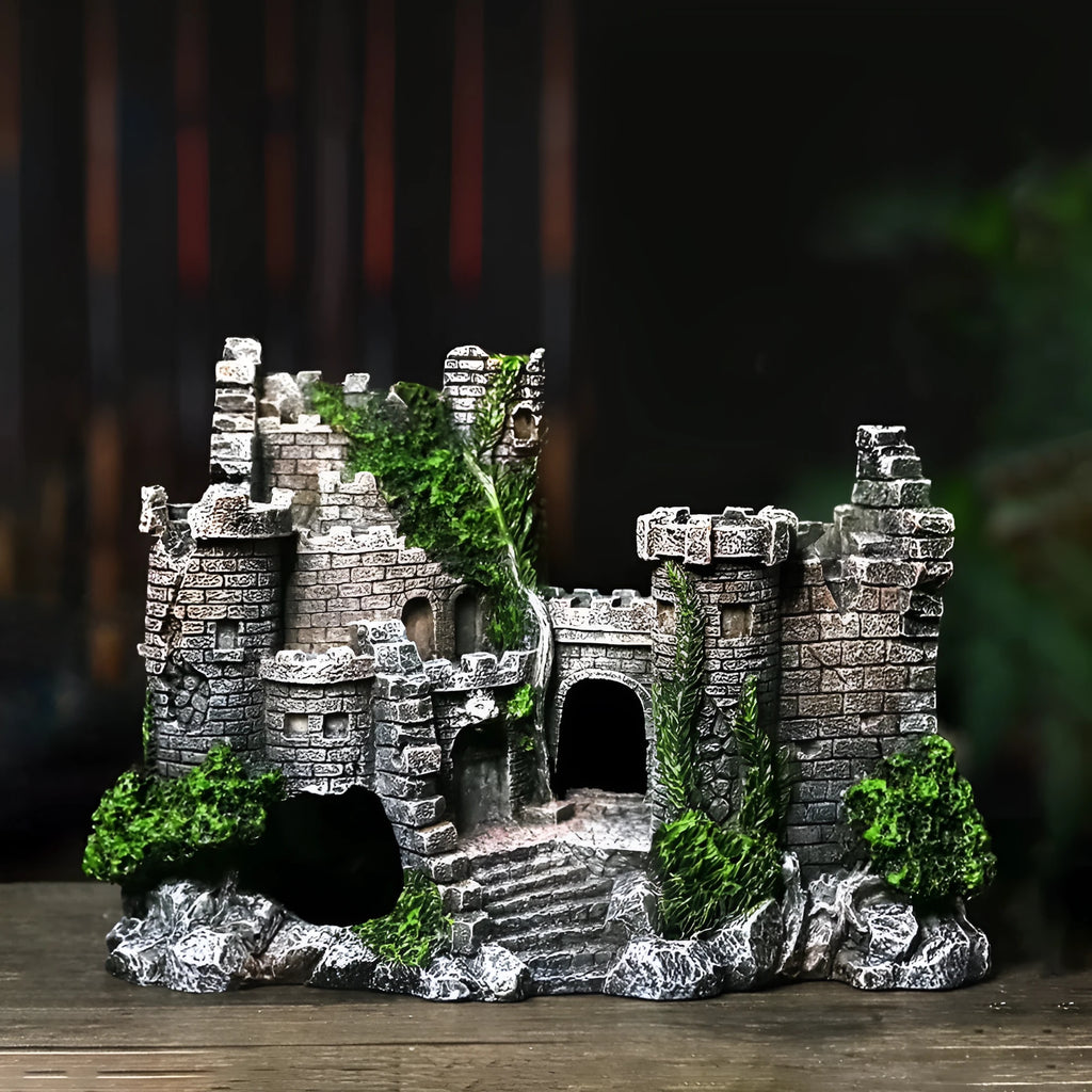 Resin castle aquarium decoration in Castle colour, 17 x 6 x 13cm, retro European style fish tank ornament