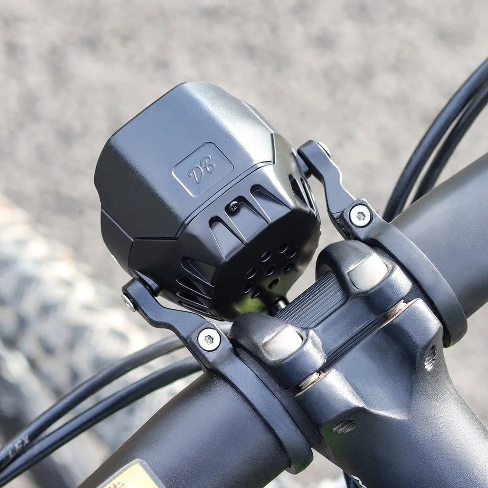 Black electric bike headlight with 3W power and 85 lux brightness, IPX4 waterproof, on handlebar mount