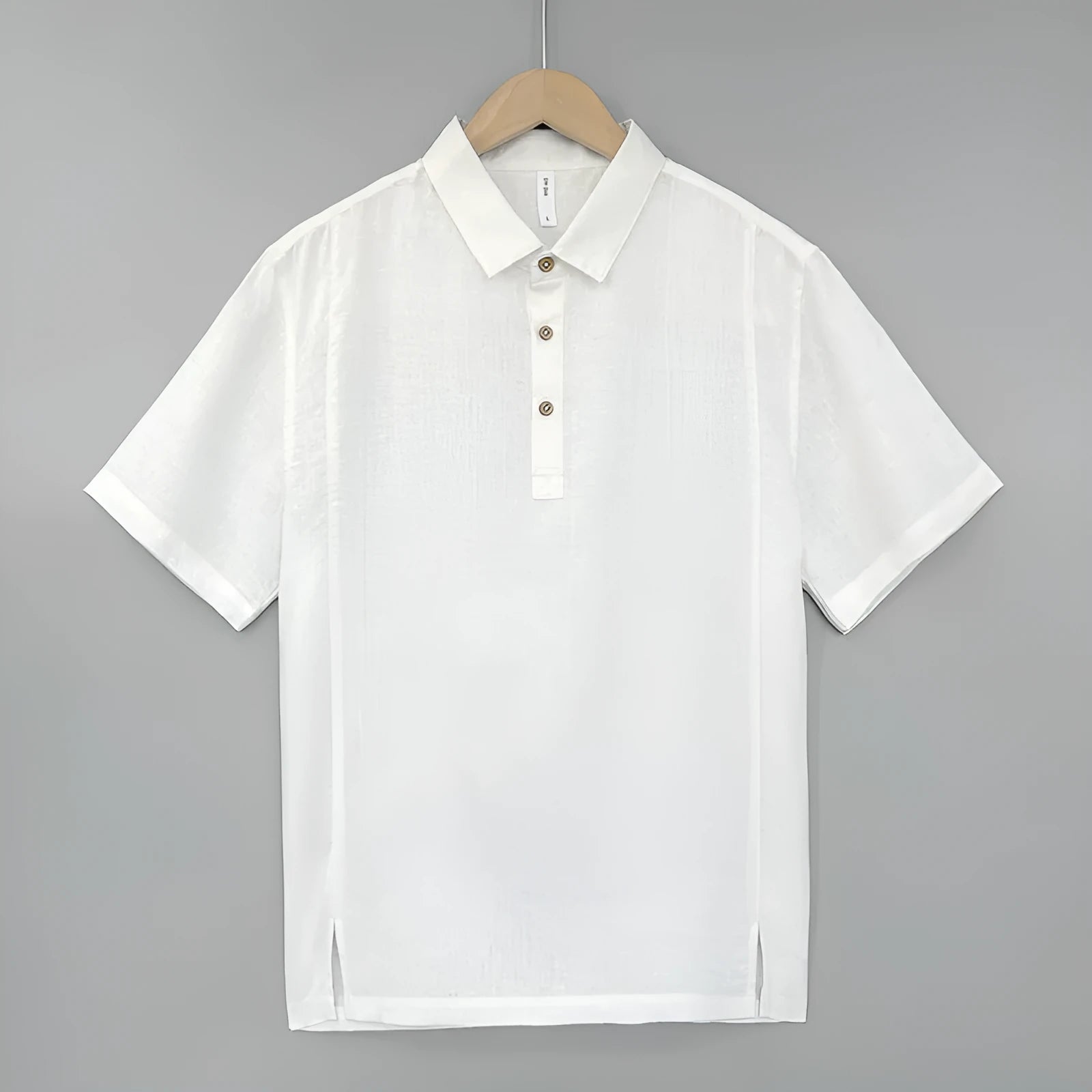 Men's linen summer top with thin lapels and short sleeves in loose fit