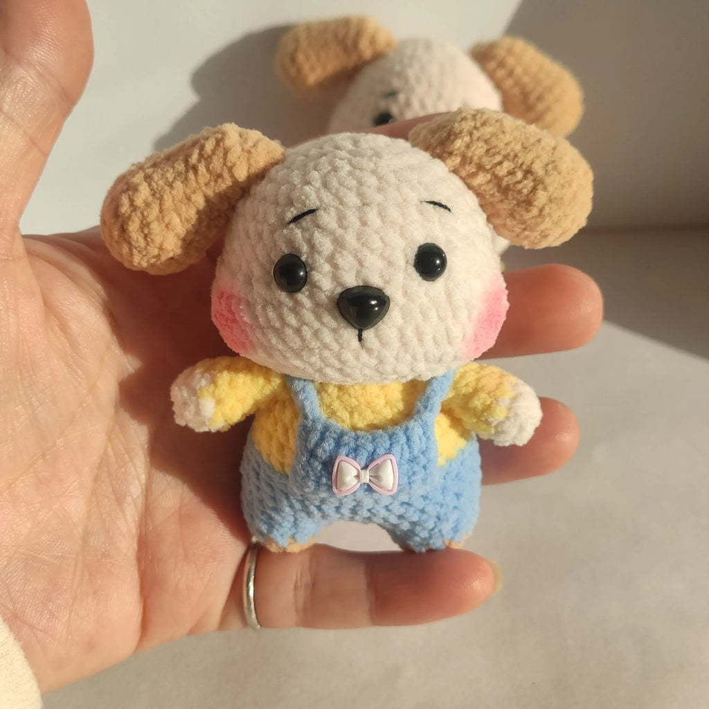 Knitted wool zodiac dog pendant with key chain in strap skirt, strap pants or pair styles