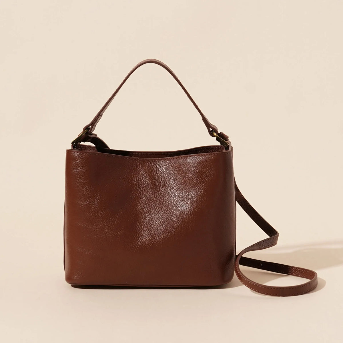 Sugar brown cowhide leather shoulder handbag, square vertical 22.5x12x17cm, single strap, sewing thread detail