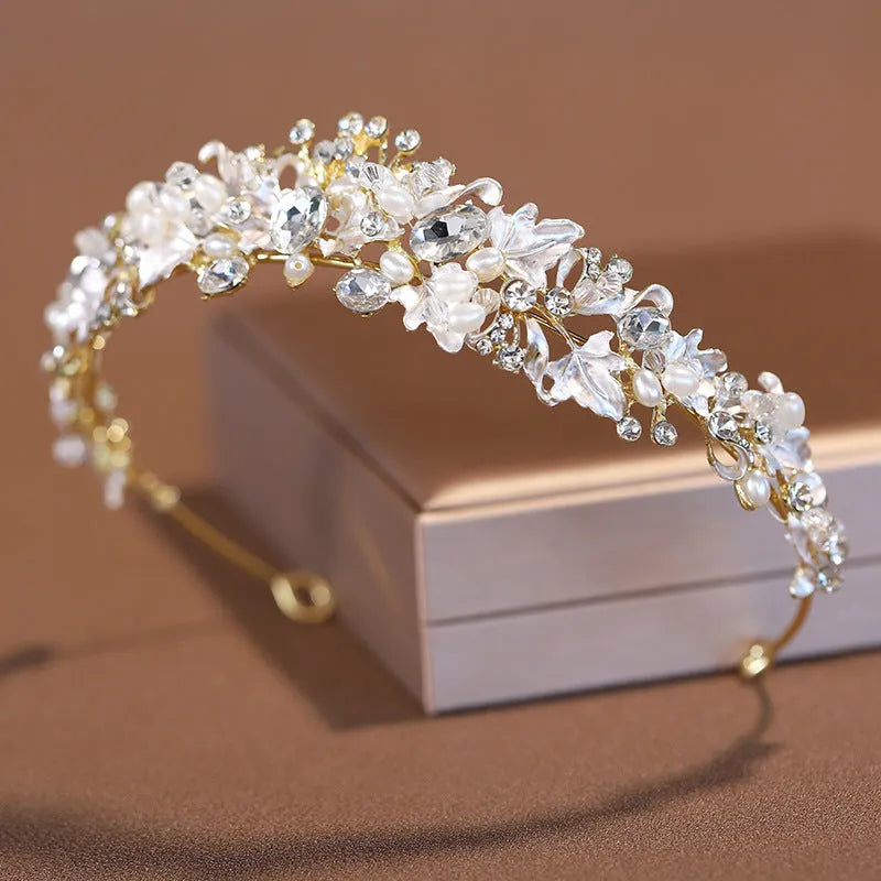 Women's pearl crown headdress hair accessory in gold or silver colour with European style design