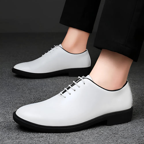 Men's business formal leather shoes in black with round toe and rubber sole