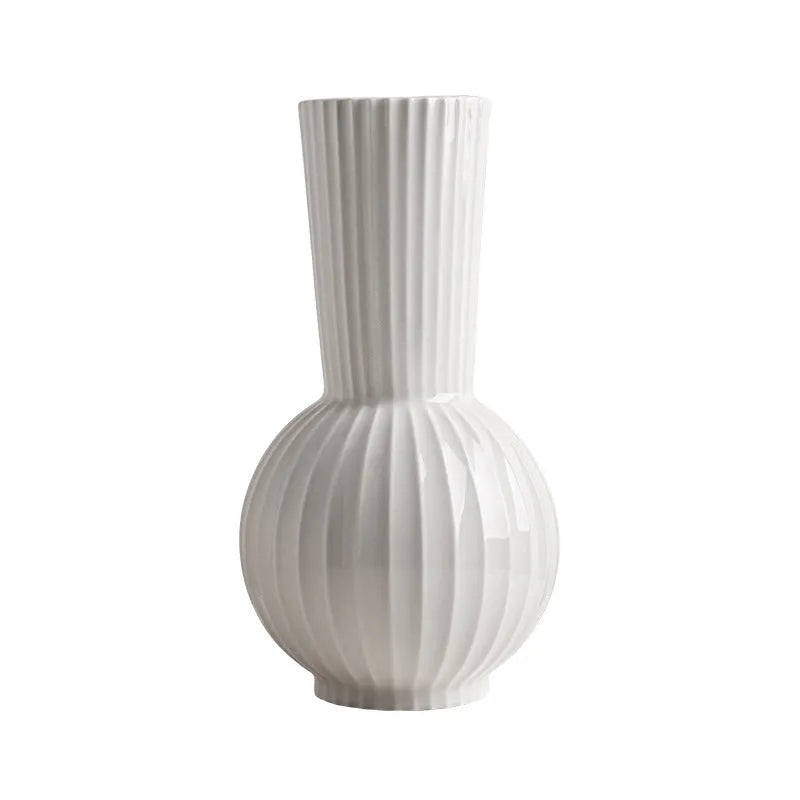 White ceramic striped ball vase in American country style with optional floral arrangements