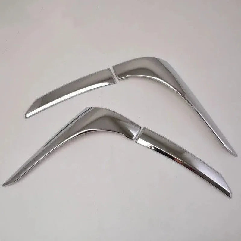 Silver ABS electroplated tail light eyebrow trim for Mitsubishi Outlander vehicle