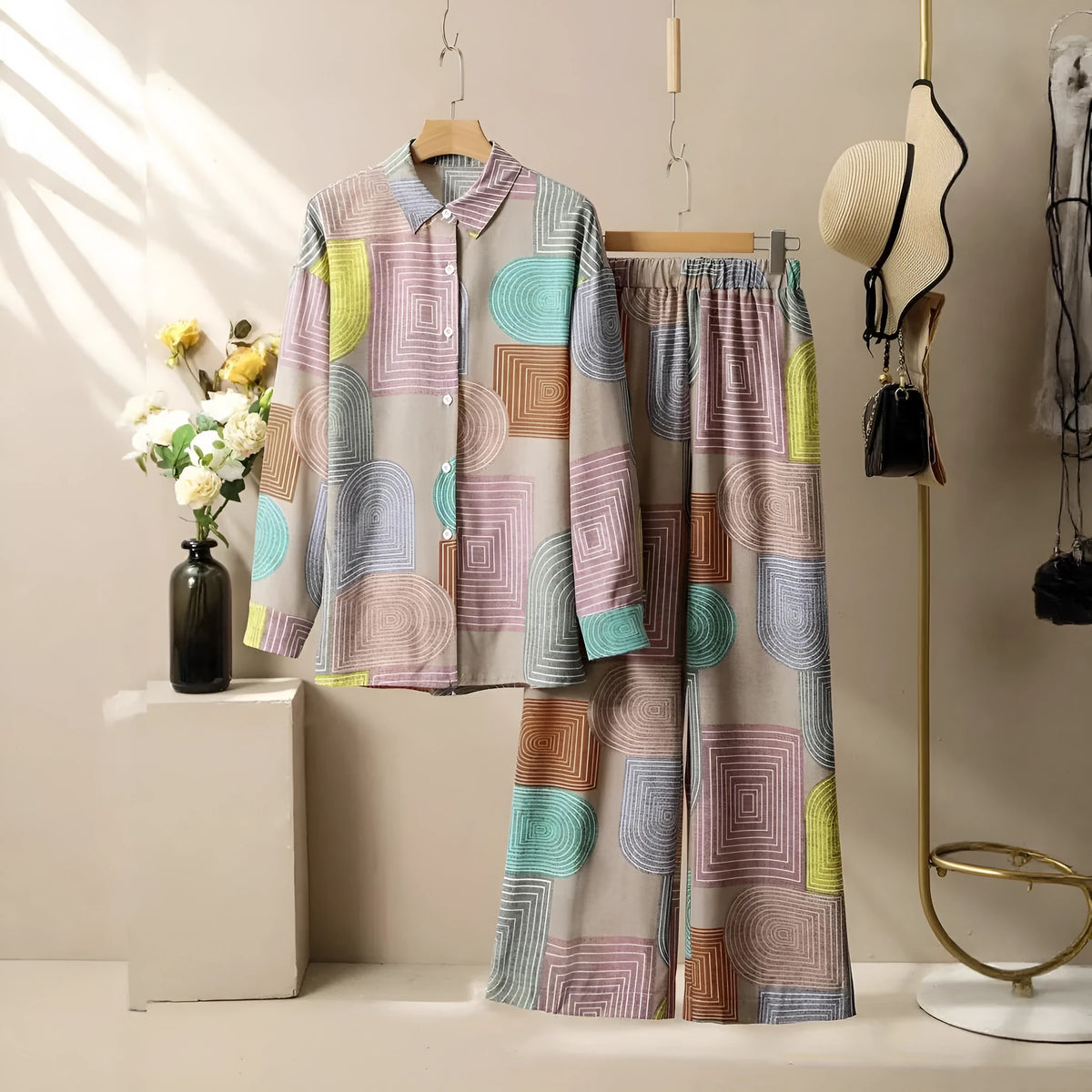 Women's geometric print long sleeve trousers suit set in picture colour, polyester fabric with buttons