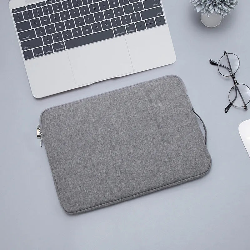 Oxford cloth laptop storage bag with zipper closure, available in multiple sizes and colours