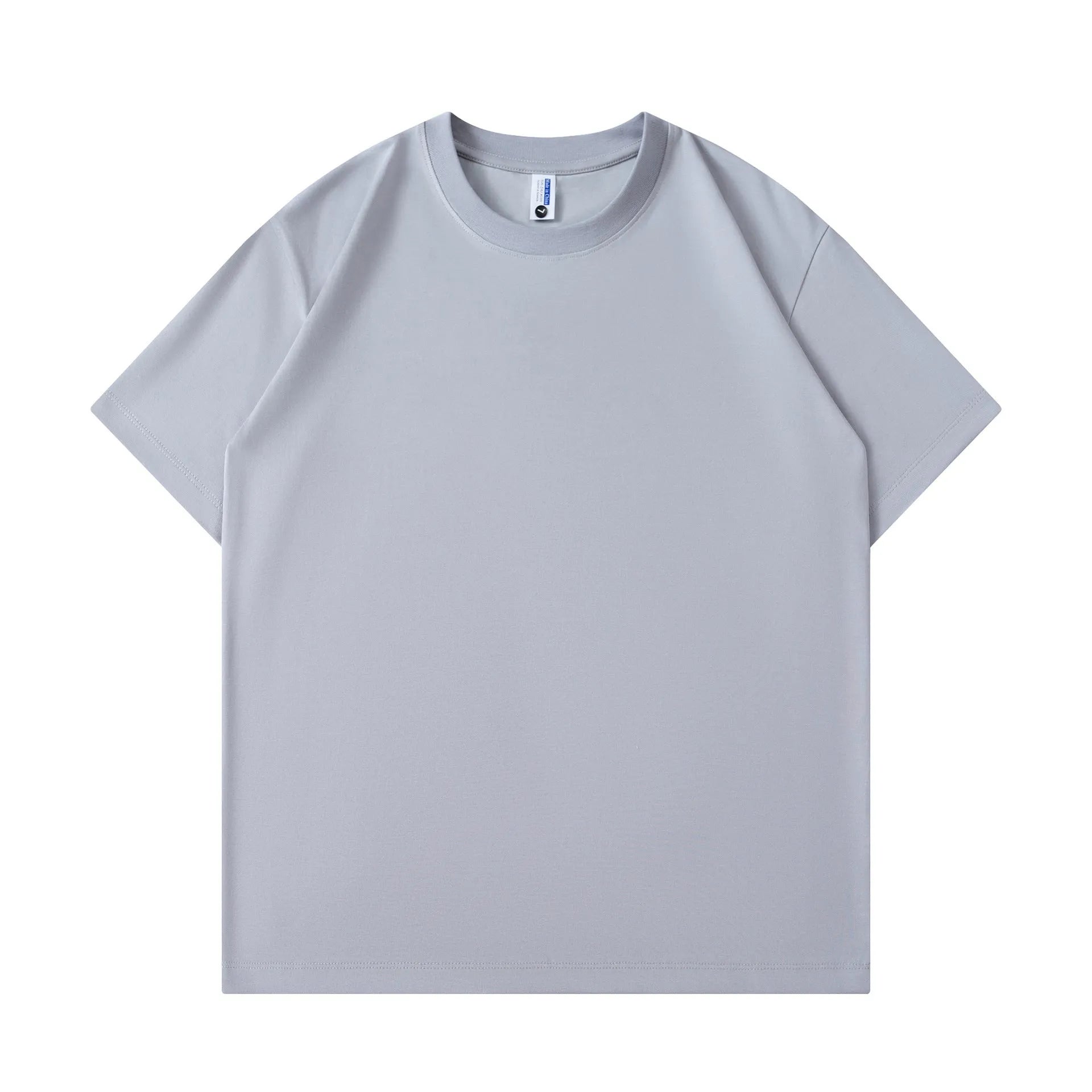 Unisex solid colour pure cotton loose fit short sleeve T-shirt in a leisure setting