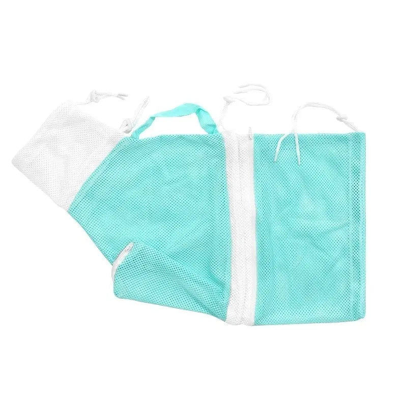 Fifth-generation cat grooming bag with scratch-resistant design in grey and white colour