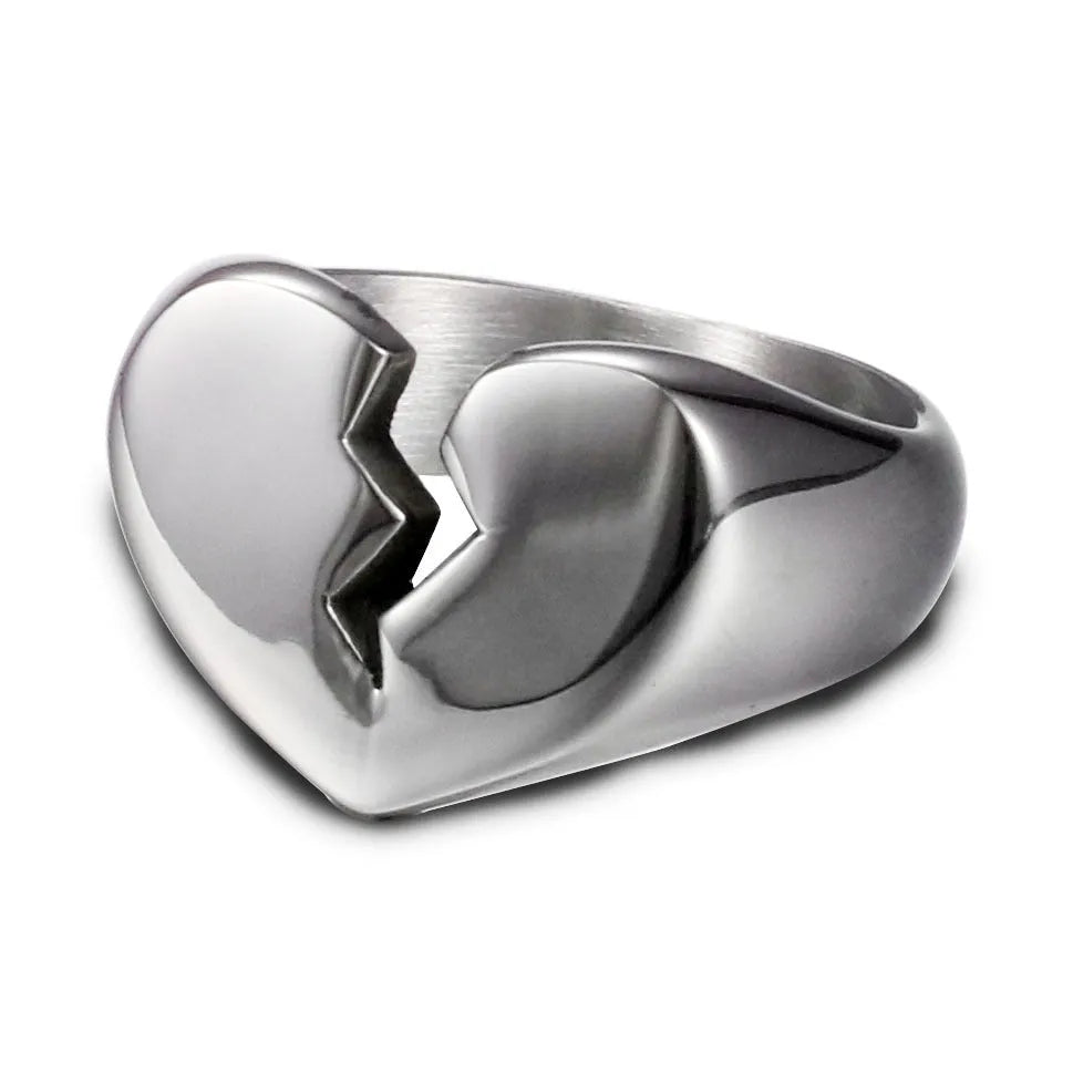 Heart-shaped titanium steel ring, polished band in steel or gold colour, sizes 5 to 10