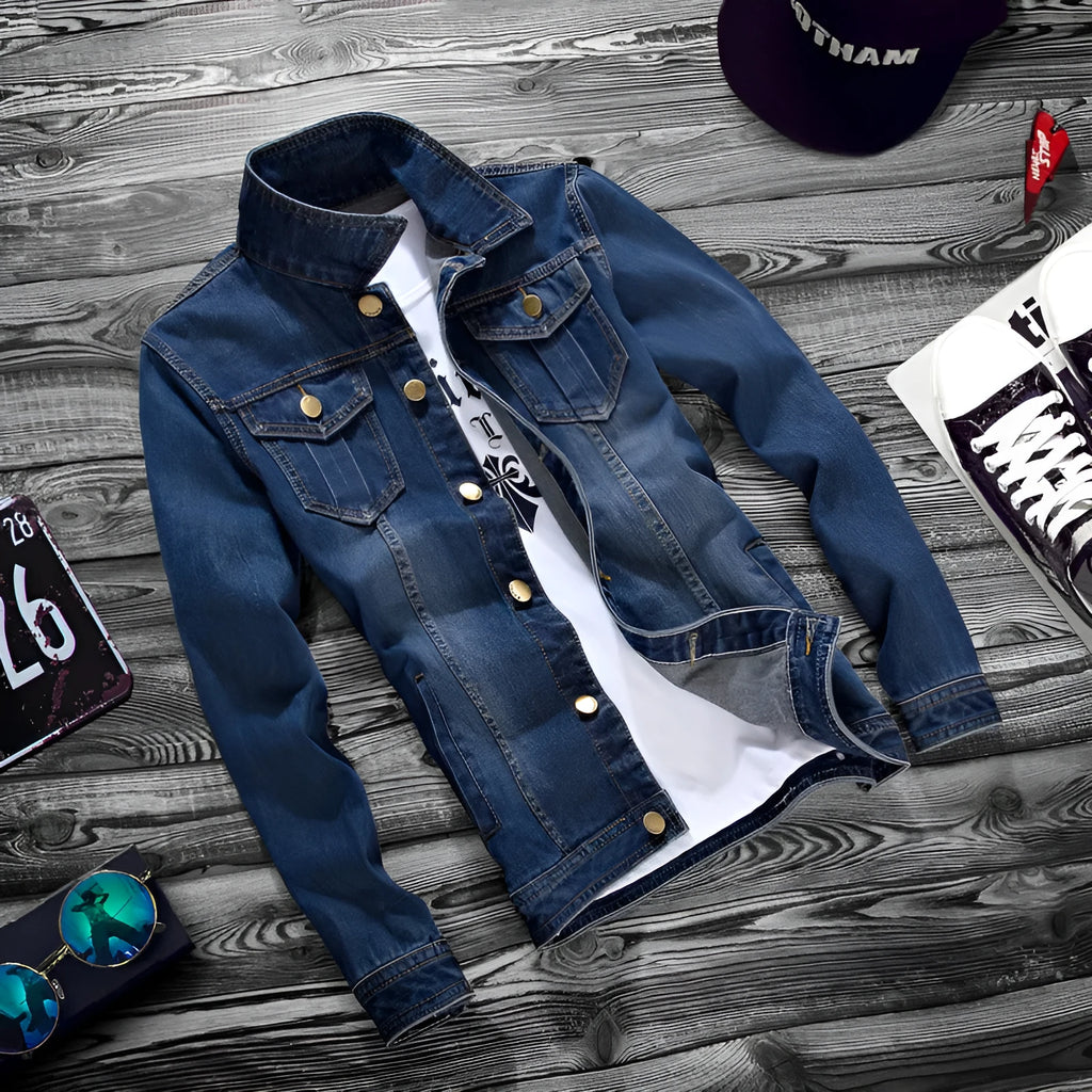 Men's casual denim jacket in dark blue with lapel collar and button decoration