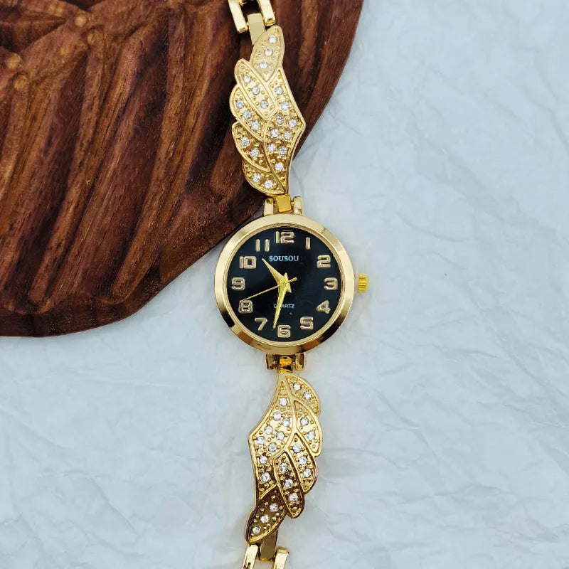 Stainless steel women's watch with round dial and vachette clasp in gold colour option