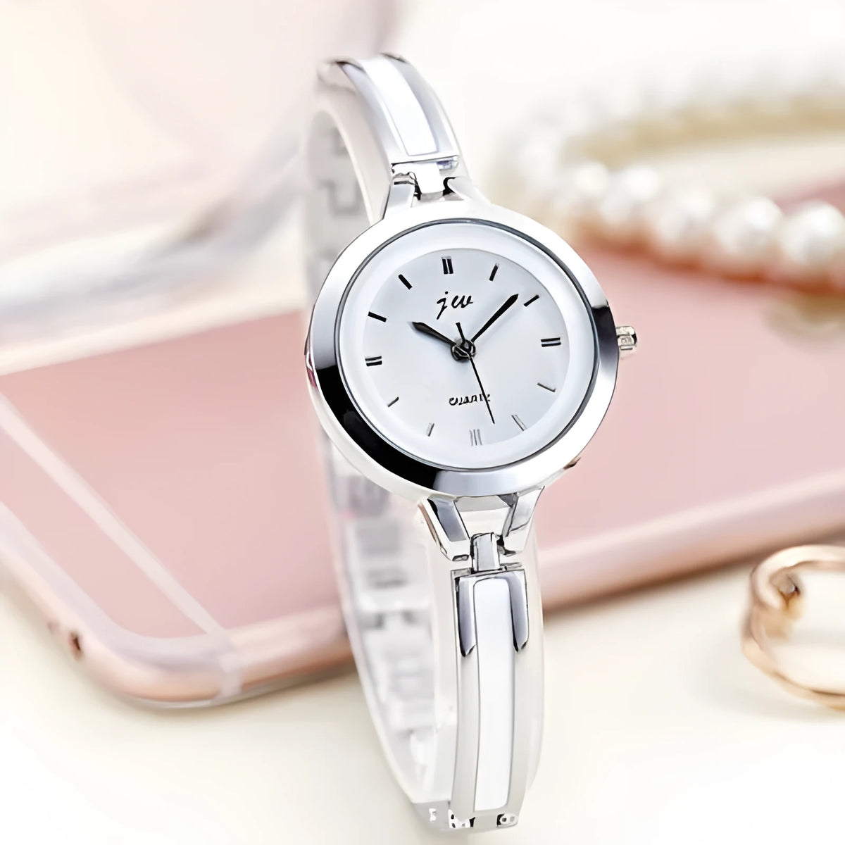 25mm round fashion watch bracelet with stainless steel strap, metal case, and gold or silver colour option