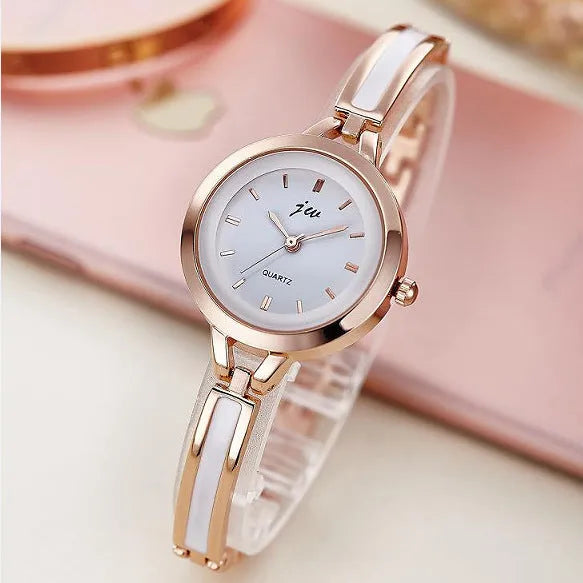 25mm round fashion watch bracelet with stainless steel strap, metal case, and gold or silver colour option